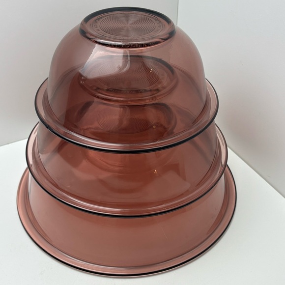 Set of 3 vintage Pyrex cranberry glass nesting bowls - Picture 1 of 12